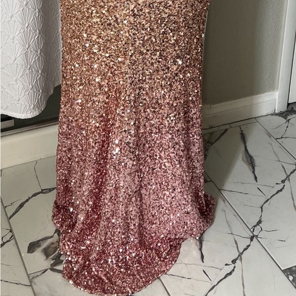 Party Gown. Ombré Pink and Gold. Sequin. - Picture 13 of 14